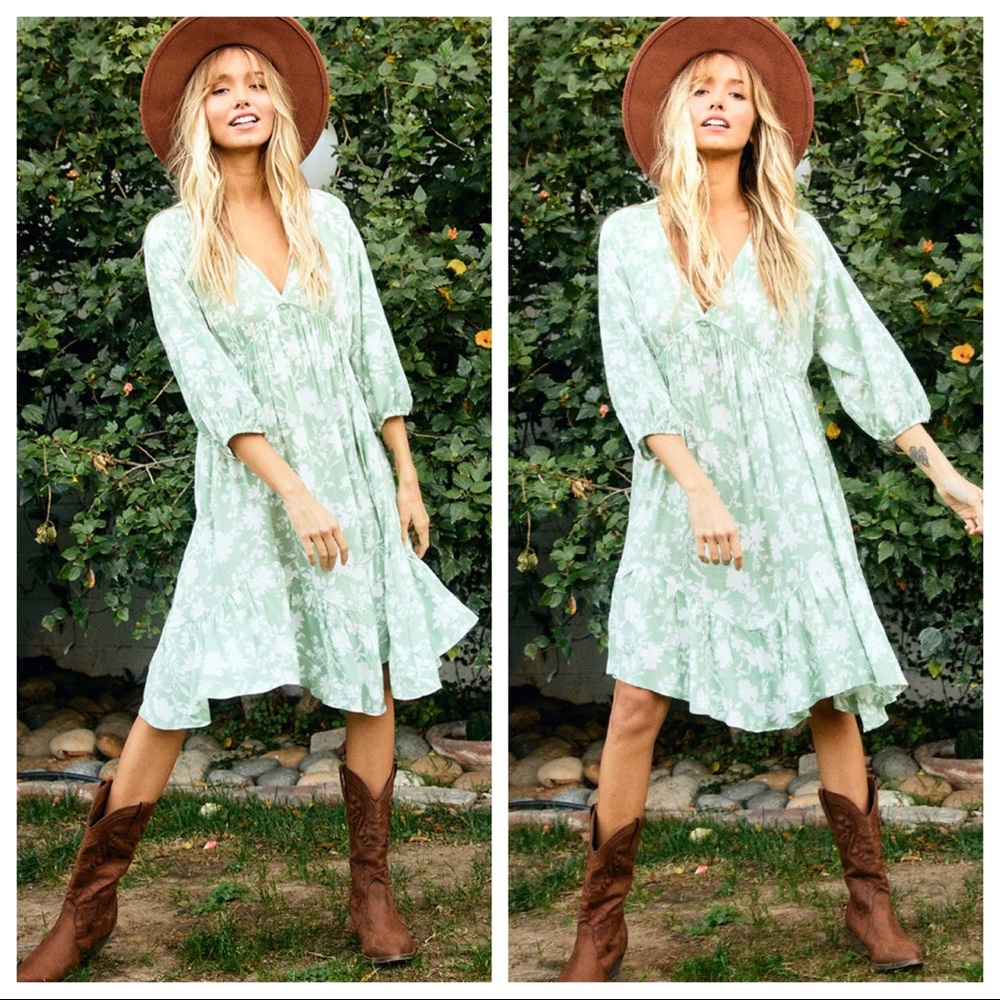 Fabulous asymmetrical hem floral dress - Picture 2 of 5